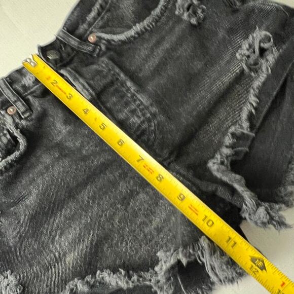 We The Free Black Jean Shorts Cut Off Button Fly Women Size 25 - Picture 4 of 8